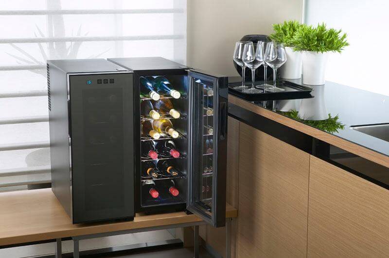 Tại sao phải dùng tủ bảo quản rượu vang?